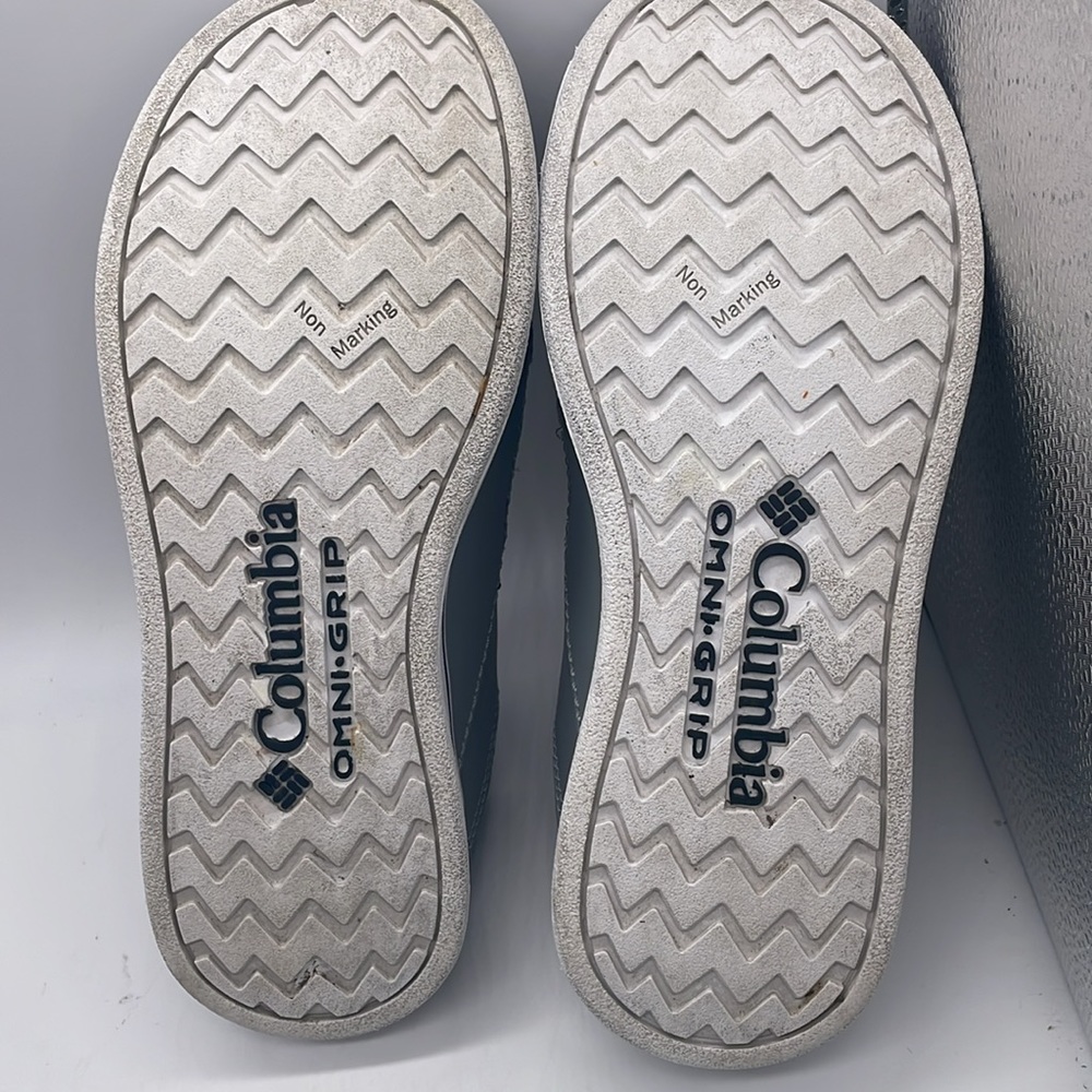 Columbia PFG Boat Shoes Sz 6 women’s grey non-marking Omni grip - Picture 9 of 12